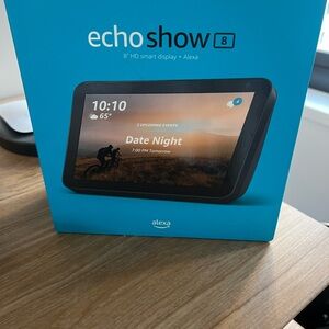Amazon Echo Show 8 - Black